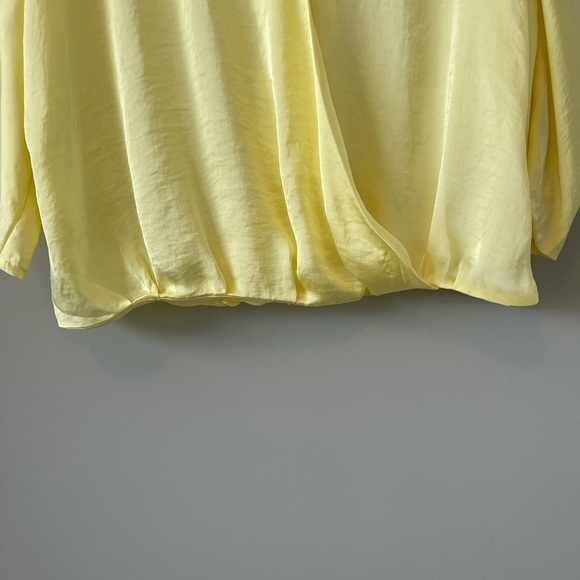 Philosophy Yellow V Neck 100% Polyester Blouse - Picture 8 of 15